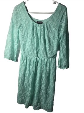 Love Reign Mint Lace Long Sleeve Dress EUC